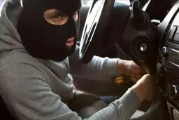 سرقت ماشین‌های لوکس خارجی فقط در چند ثانیه!