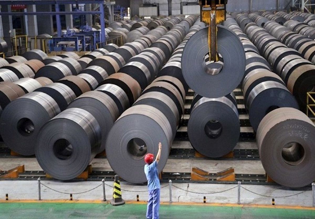 رانت ۳۹۰۰ میلیارد تومانی، نتیجه قیمت دستوری و حضور دلالان در بازار فولاد