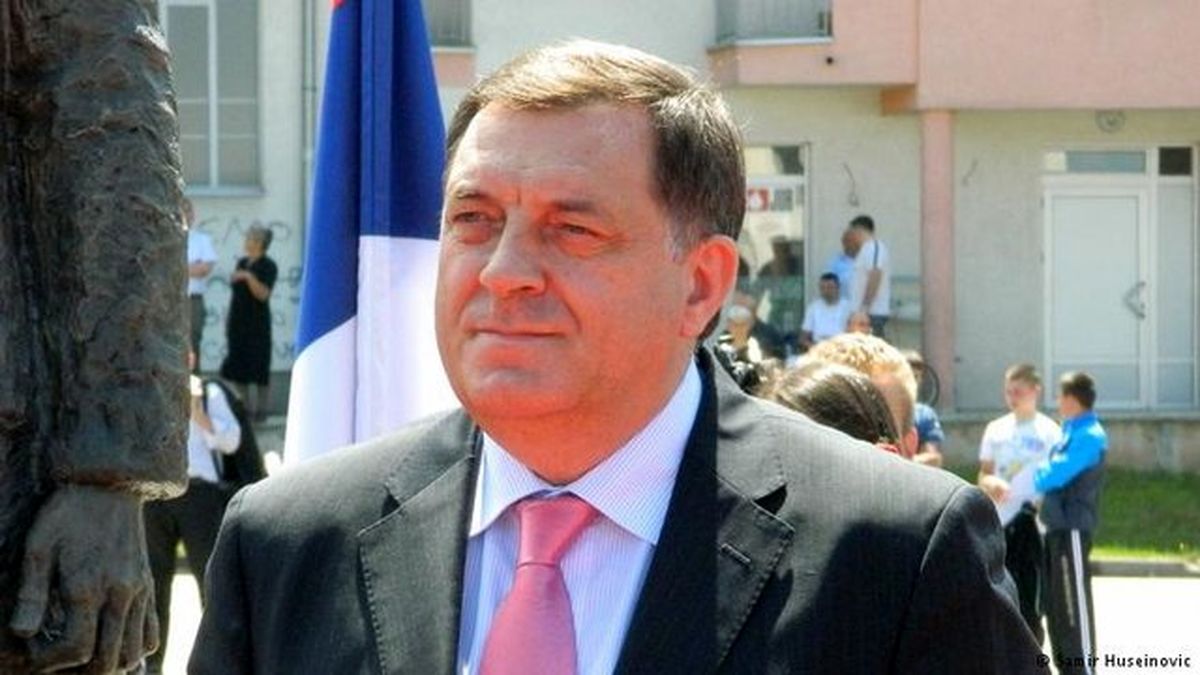 رهبر صرب‌های بوسنی قتل‌عام سربرنیتسا را تکذیب کرد