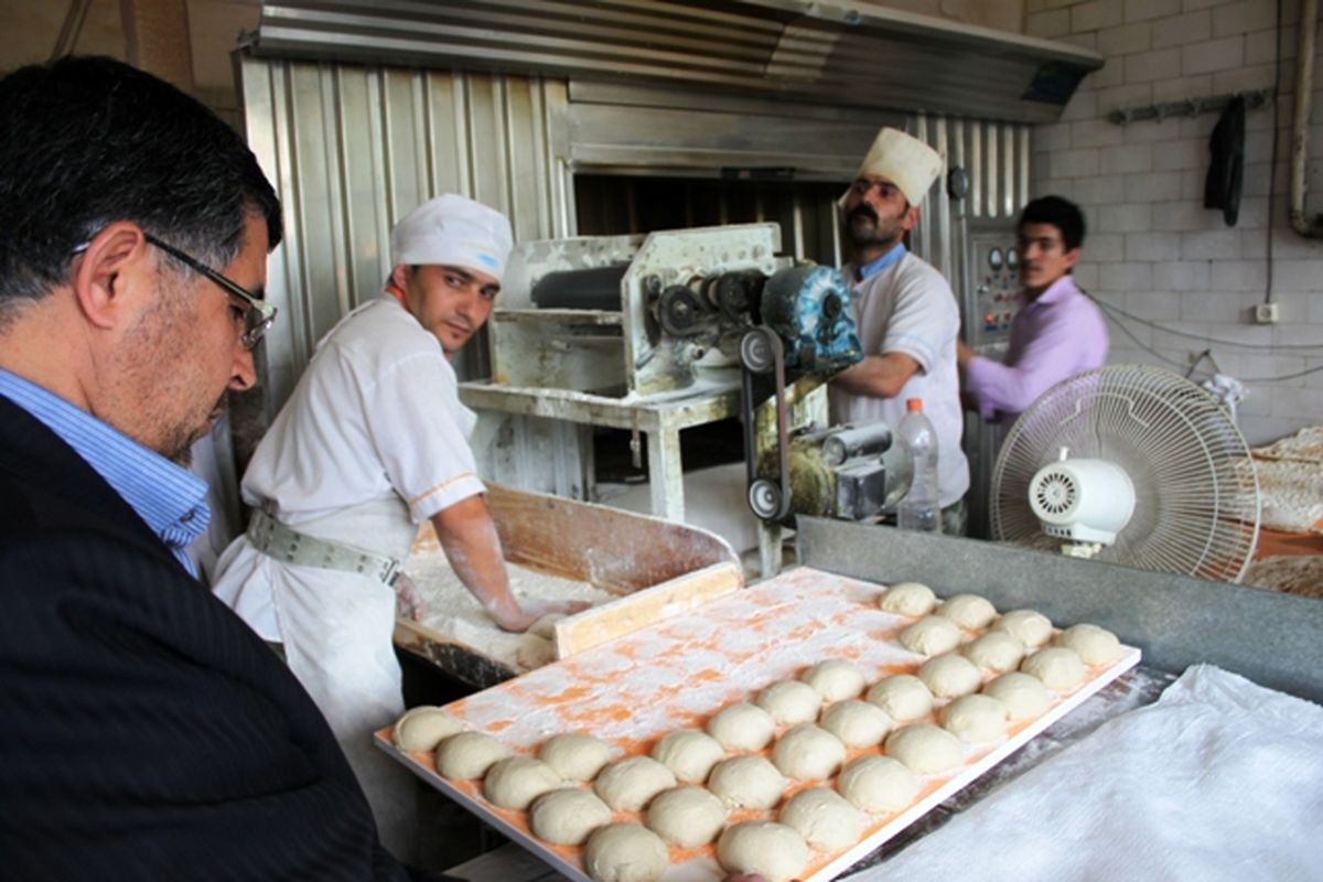 انتقاد نانوایان نسبت به پرداخت تسهیلات ۱۵ میلیون تومانی/ افزایش قیمت نان منتفی شد