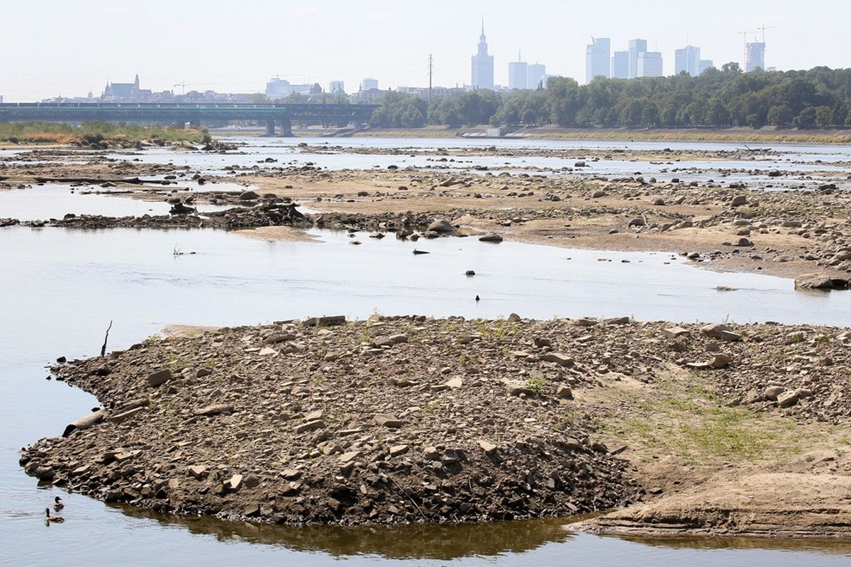 تداوم خشکسالی در آلمان باعث پیدا شدن شهر آتلانتیس از زیر آب شد