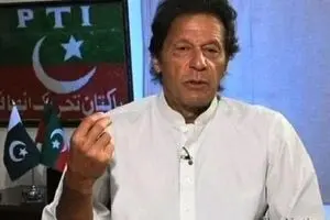 عمران خان و چالش های پیش رو