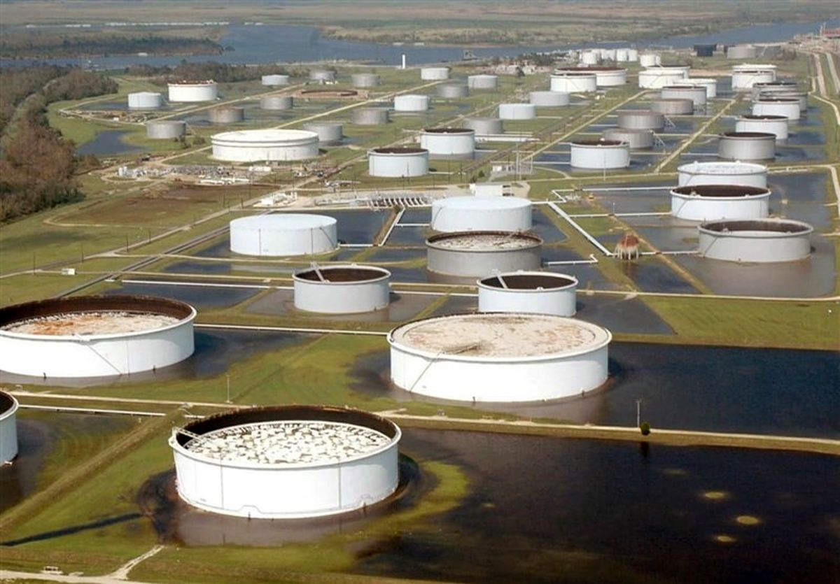 آمریکا از ذخایر استراتژیک خود نفت می فروشد