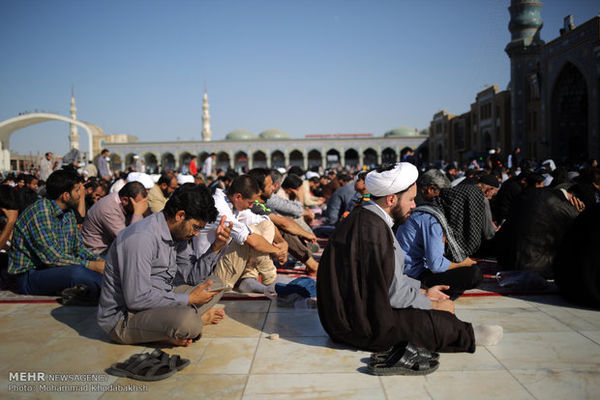 نوای دعای عرفه در ۸۰۰ امامزاده کشور طنین‌انداز می‌شود