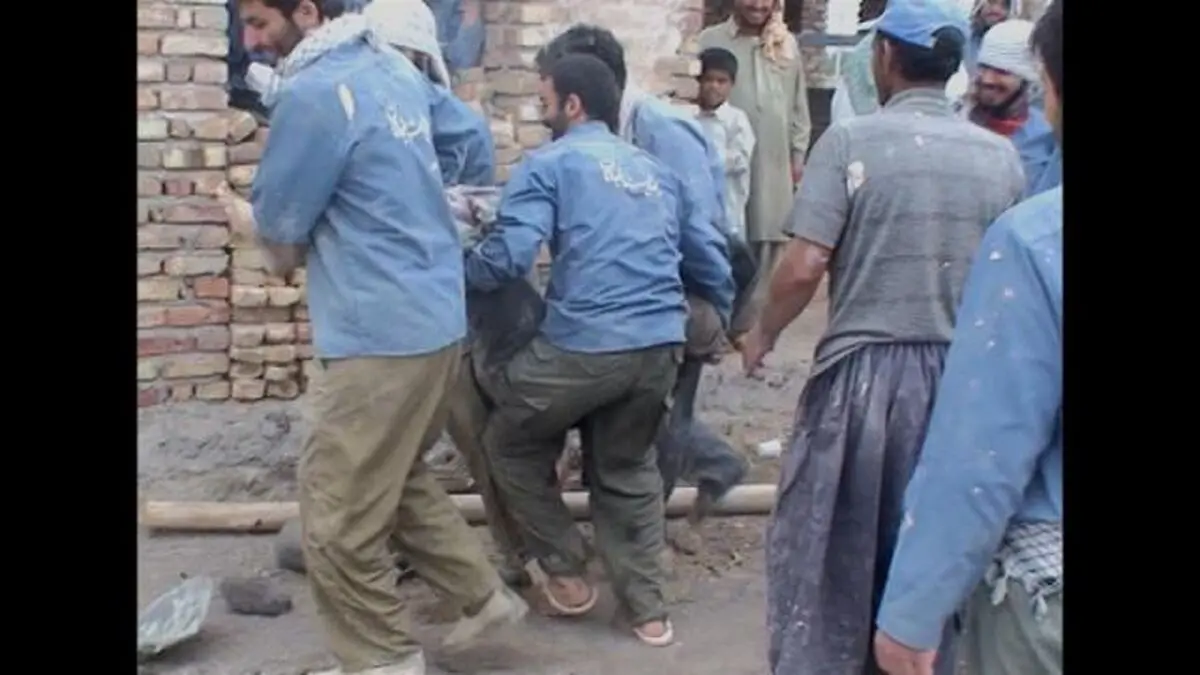 مستند "اینجا چراغی روشن است"