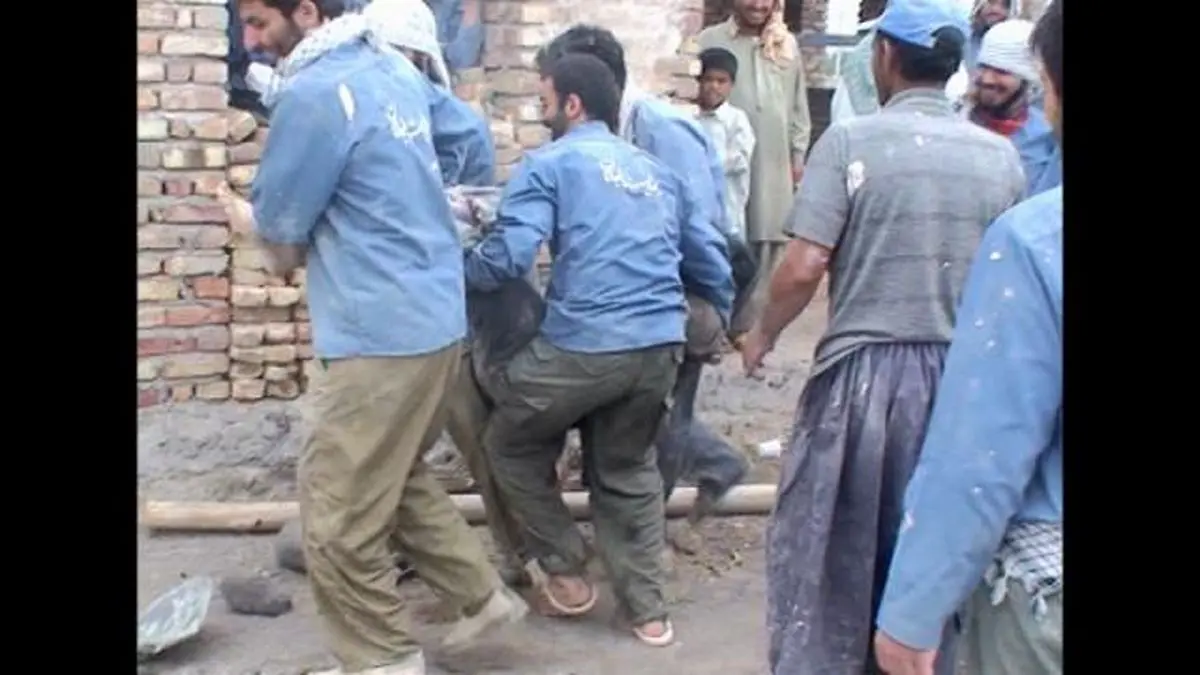 مستند "اینجا چراغی روشن است"