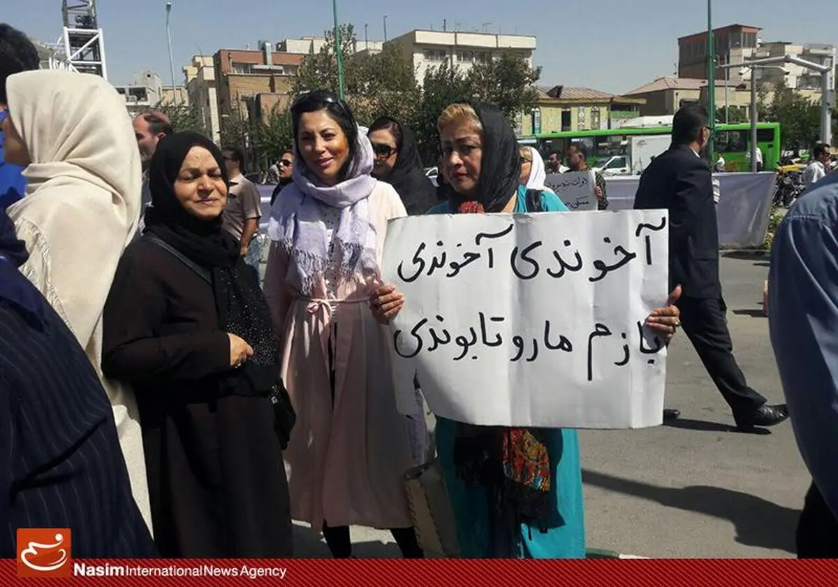 مسکن «مهر» نشسته در گِل