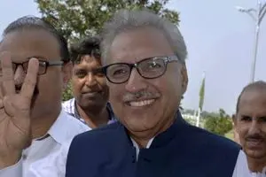 تداوم پیروزی «تحریک انصاف» با انتخاب عارف علوی