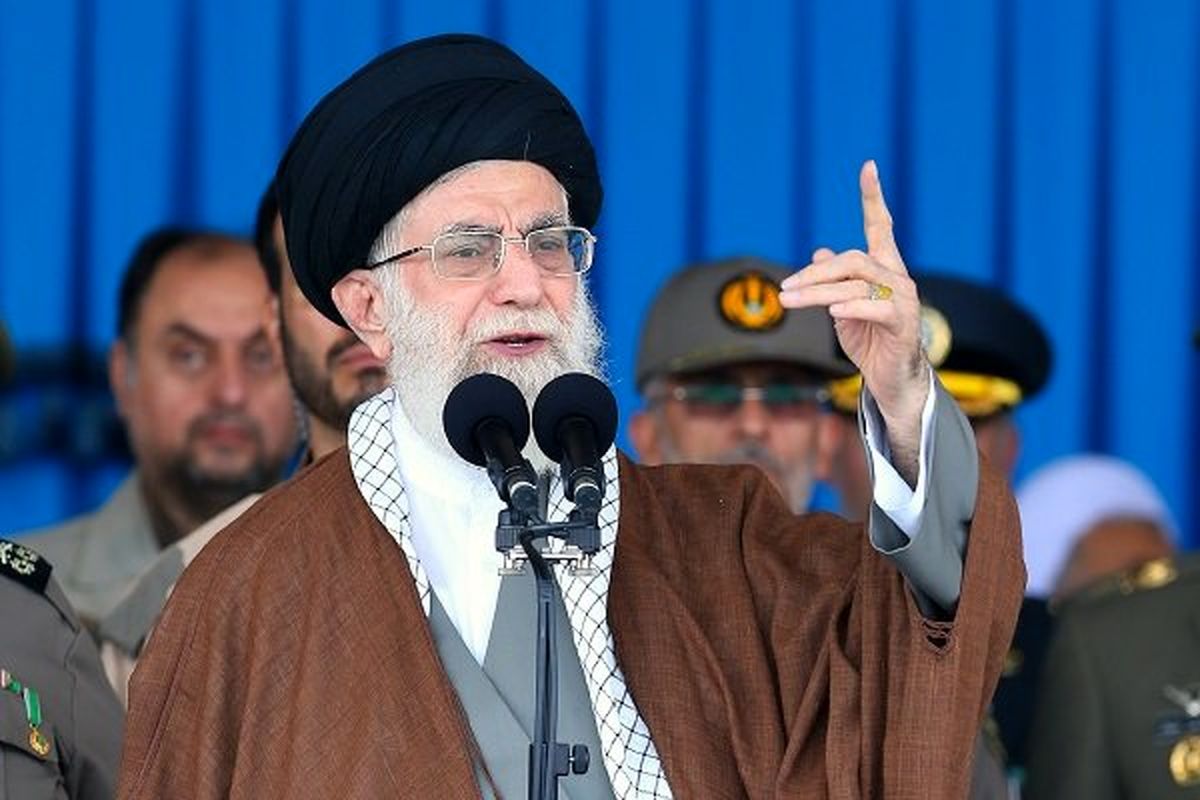 ملت ایران آمریکا را به عقب‌نشینی و شکست کشاند