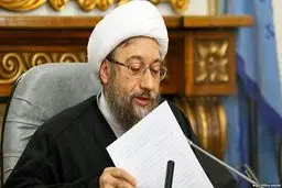 رسانه نیستیم که با امواج راست و چپ برود