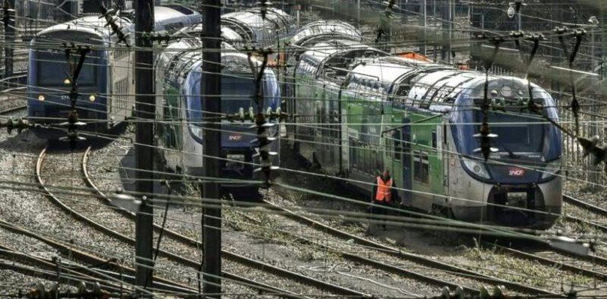کارکنان قطار‌های سریع‌السیر انگلیس-فرانسه در اعتراض به شرایط سخت کاری اعتصاب می‌کنند