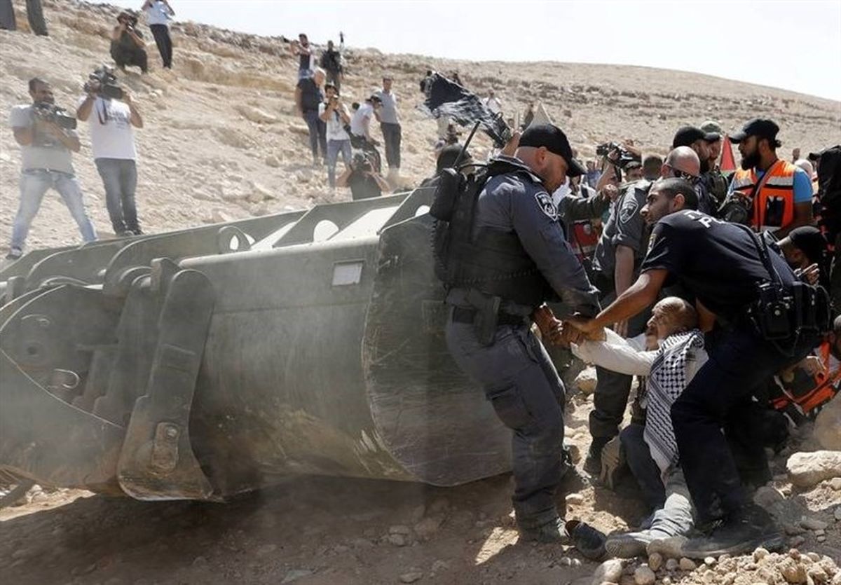 هیئت اروپایی: تخریب روستای الخان الاحمر جنایت جنگی است