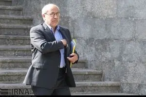 استعفای مشکوک