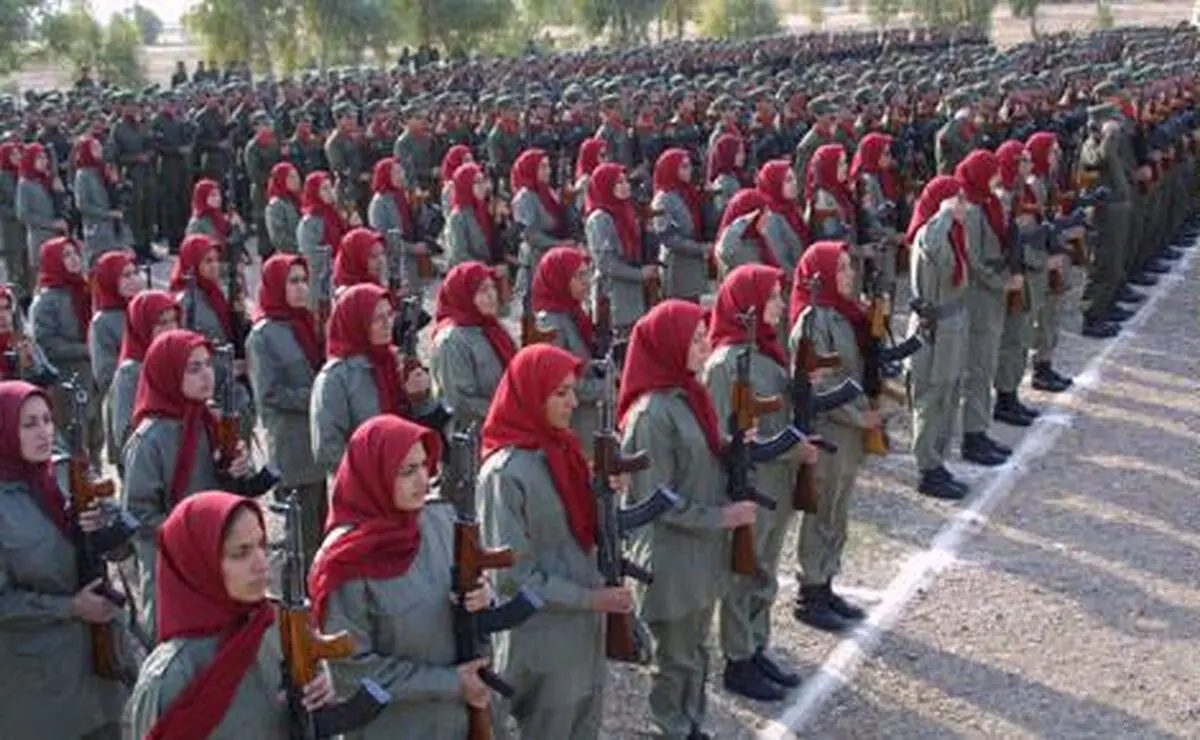 اعضای منافقین چگونه شست و شوی مغزی شدند؟