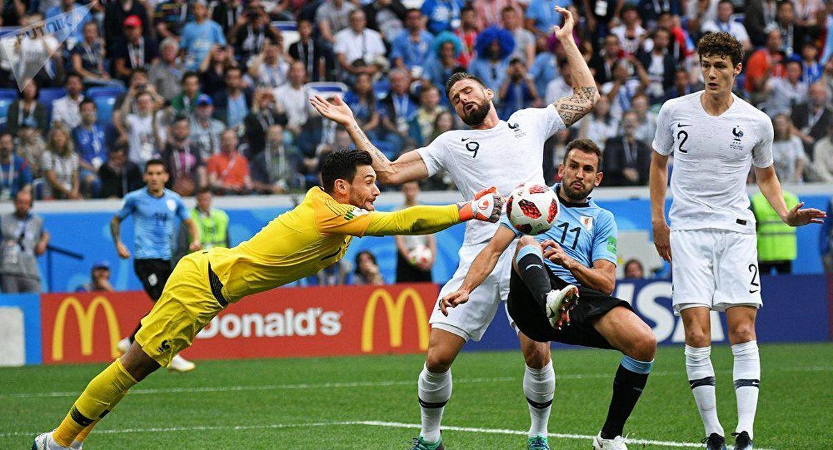 خلاصه دیدار تیم‌های فرانسه و اروگوئه