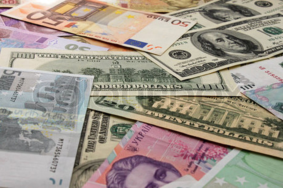 پوتین: به دلار بی اعتمادیم