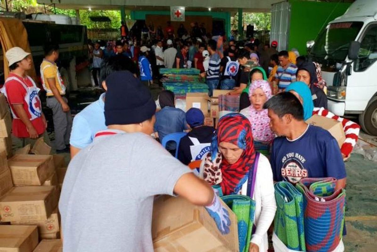 صلیب سرخ جهانی جیره ۲ هفته غذای آوارگان فیلیپین را تأمین کرد