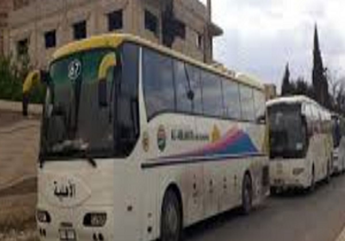 ورود ۱۰ دستگاه اتوبوس به حومه قنیطره برای انتقال تروریست‌های مسلح