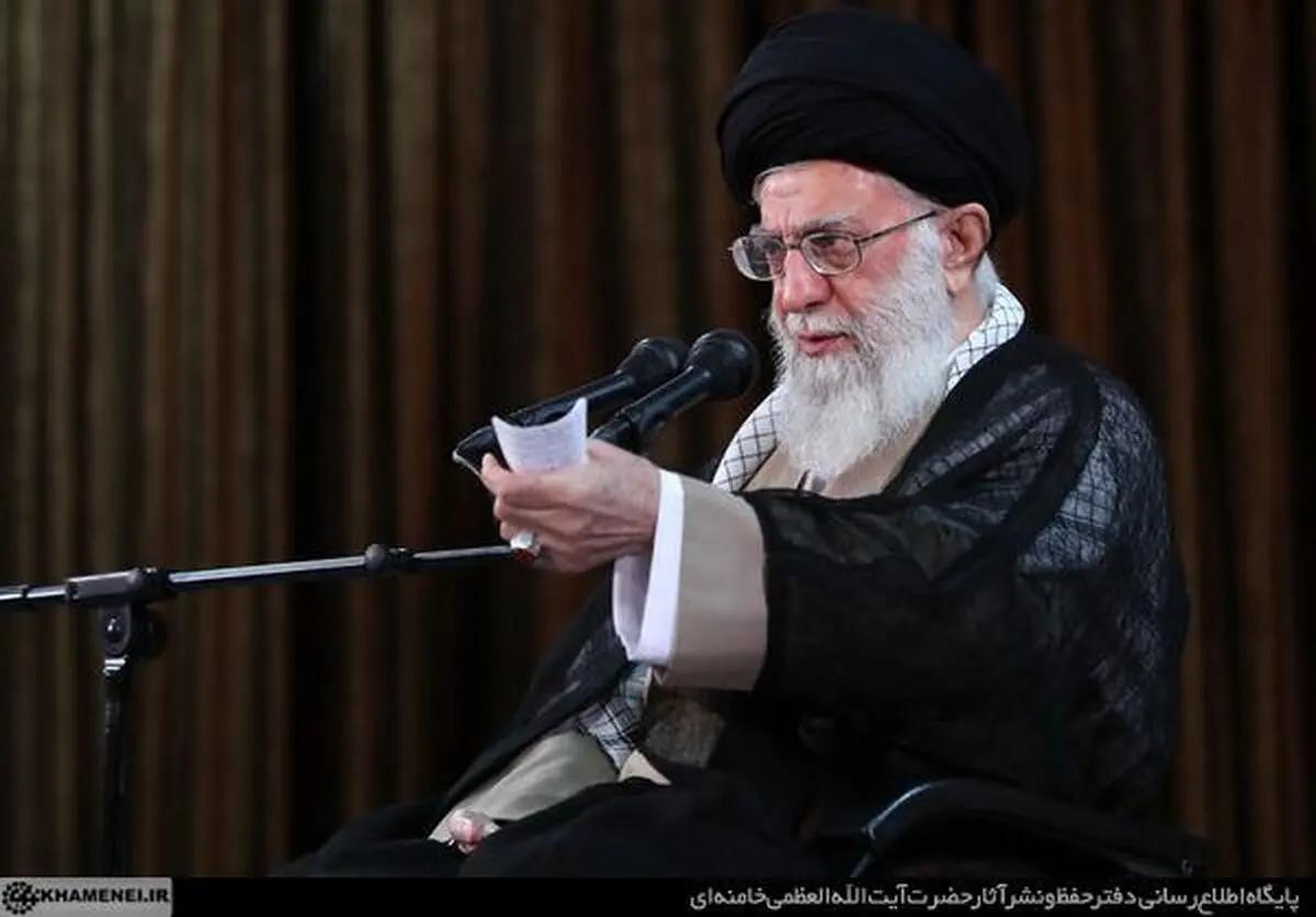 تصور حل مشکلات از راه مذاکره با آمریکا خطایی واضح است