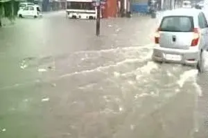 بارندگی شدید و آبگرفتگی معابر آمریکا
