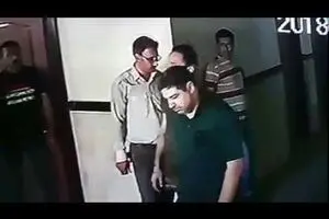 دستگیری شهرام جزایری در گمرک بازرگان