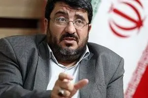 آمریکایی‌ها پیش از مذاکره با ایران، باید خودشان مذاکره کنند که حرف متناقض نزنند