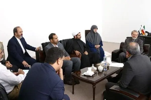 لاریجانی بر ثمربخش بودن تحقیق و تفحص از سرخابی ها تاکید کرد