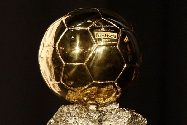 فوتبال جهان| قرار گرفتن نام گزیزمان و اِزار در لیست ۵ نامزد سوم کسب توپ طلا
