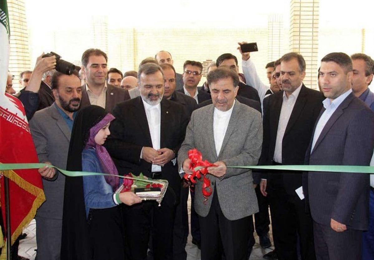 سفر آخوندی به مشهد برای افتتاح ۲۶ میلیون و ۱۰۰ هزار تومان پروژه؟