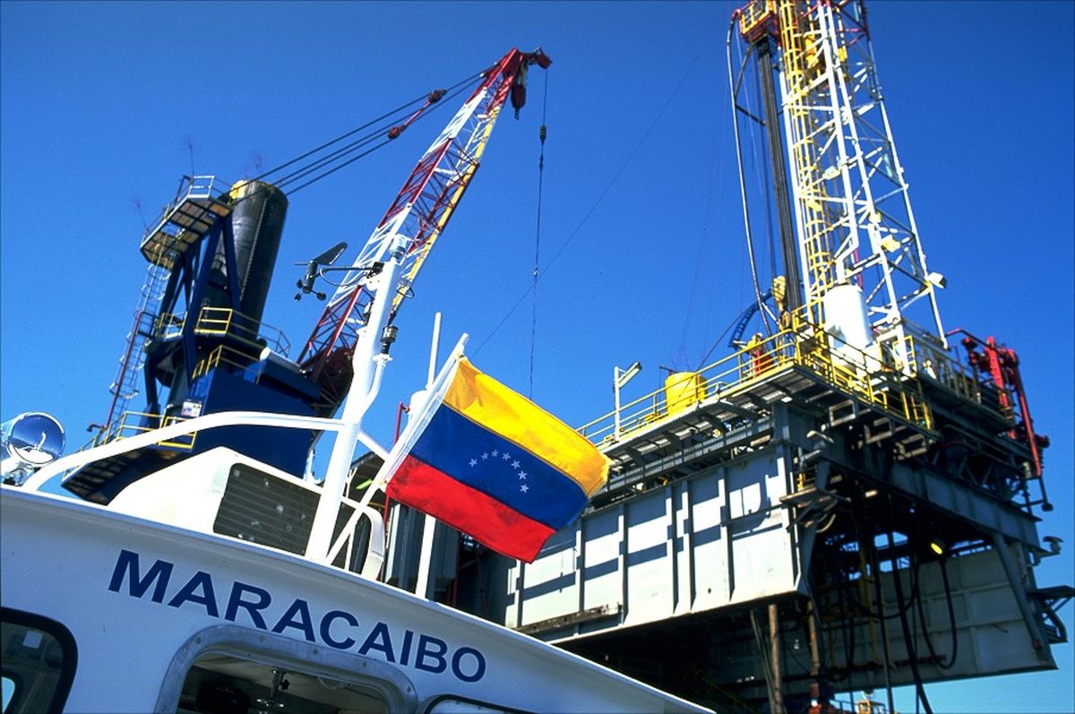 آمریکا تشدید تحریم ها علیه بخش نفتی ونزوئلا را فوری نمی داند