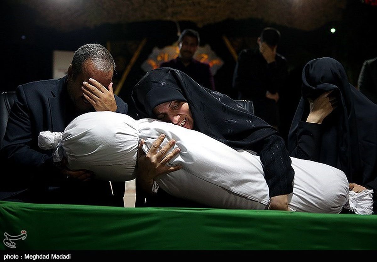 پایان ۳۶ سال فراق خانواده شهید در معراج شهدا+تصاویر