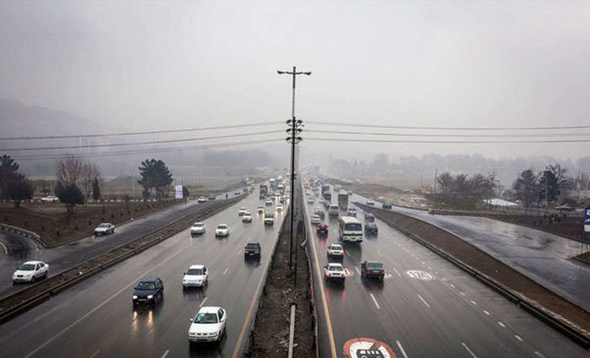 ترافیک در جاده‌های کشور روان است/ بارش باران در محورهای لرستان و کرمانشاه