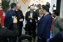 نمی‌توانند با تحریم و فشار اقتصادی مانع پیشرفت و رشد ملت ما شوند