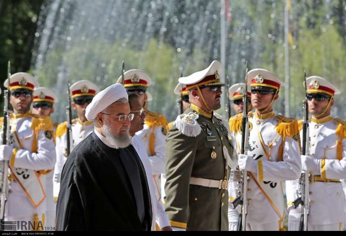 روحانی از همتای عراقی خود استقبال رسمی کرد