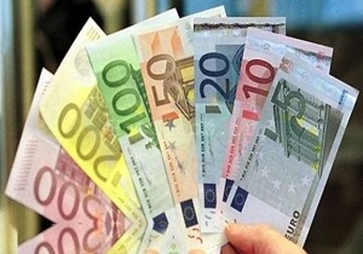افزایش نرخ ۷ ارز بین بانکی/ یورو کاهش یافت + جدول