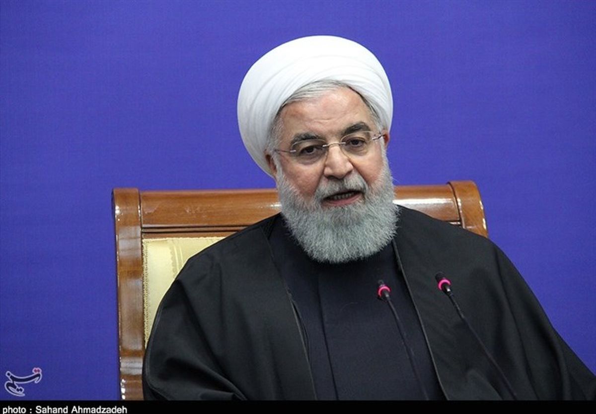 هجمه شدید حامیان رئیس جمهور به تصمیات ارزی دولت/ حسن روحانی هم پوپولیست شد!