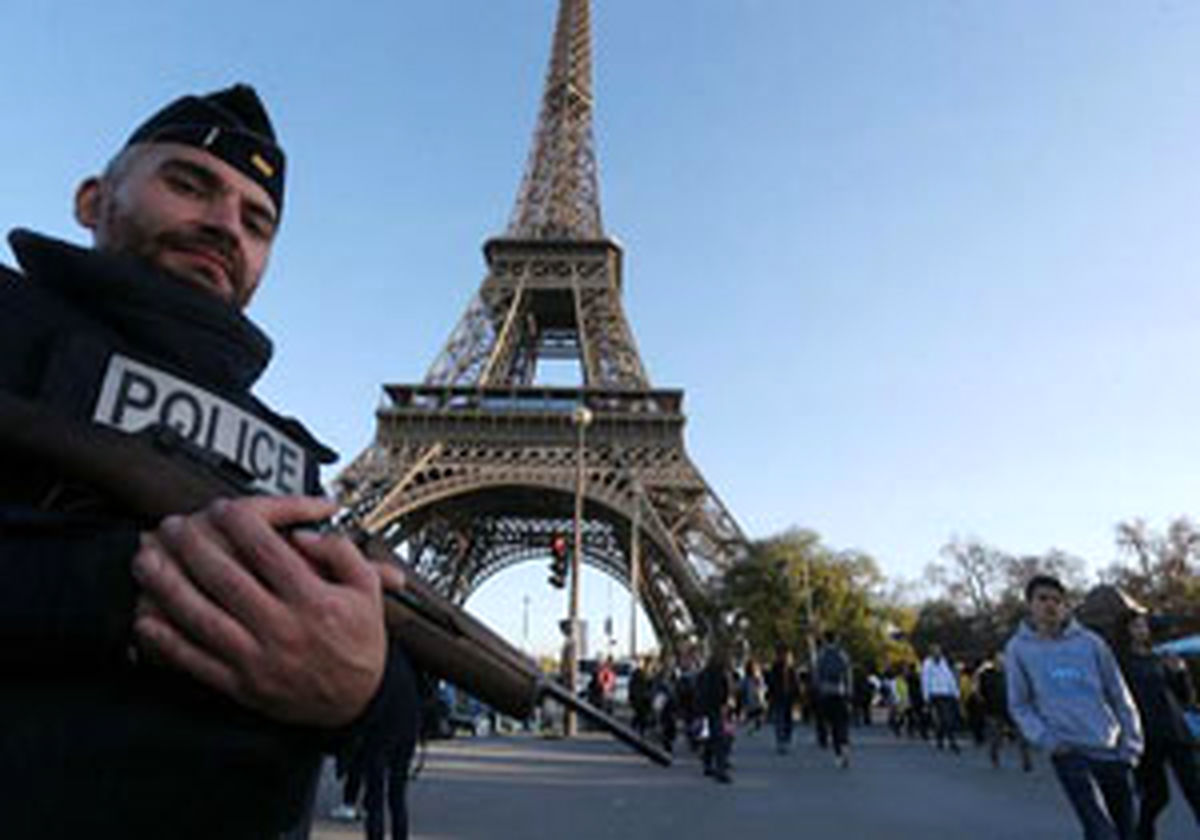 بسته شدن برج ایفل و موزه لوور از ترس تظاهرات خشونت‌آمیز در فرانسه