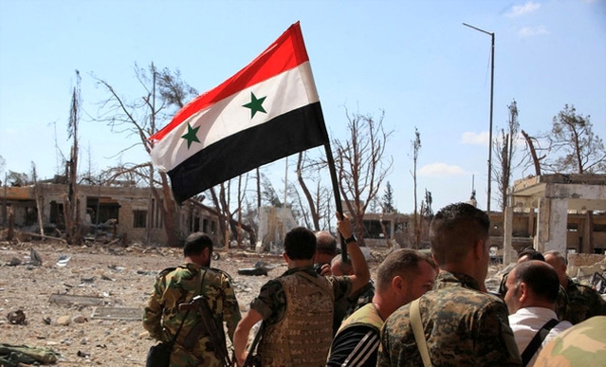 شهادت یک نظامی سوری در حمله خمپاره‌ای تروریست‌ها