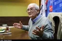 رزاقی: با جهان بینی سرمایه‌داری نمی‌توان اقتصاد مقاومتی دینی را پیاده کرد