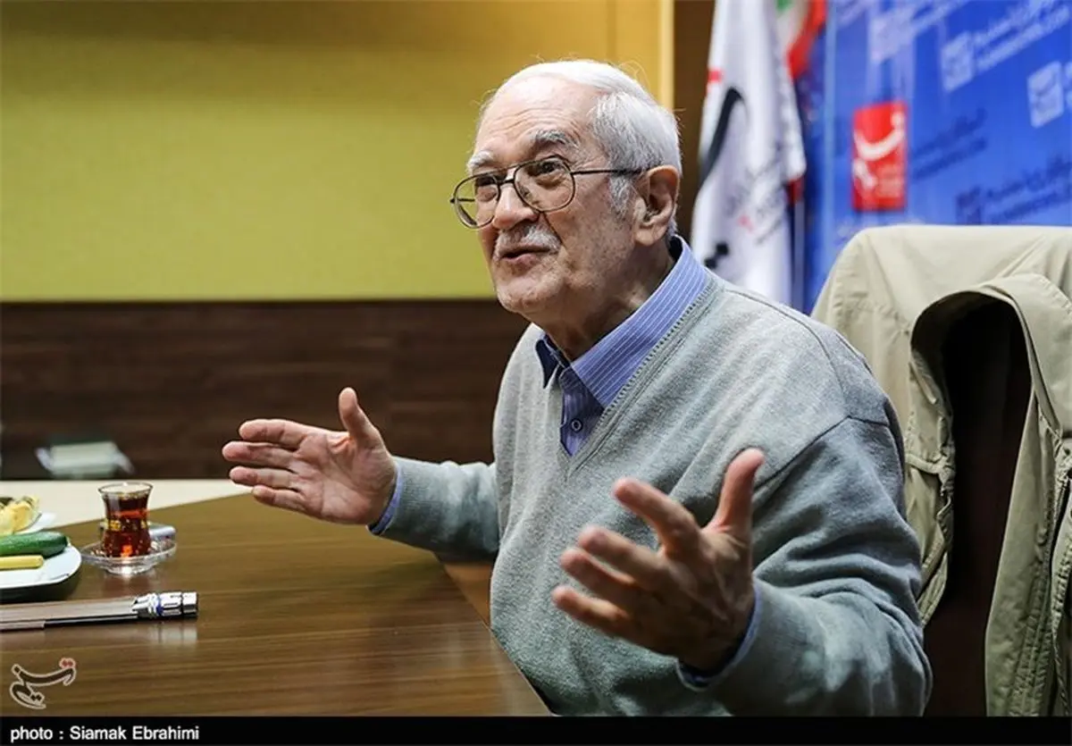 رزاقی: با جهان بینی سرمایه‌داری نمی‌توان اقتصاد مقاومتی دینی را پیاده کرد