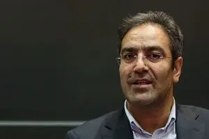 افزایش ۱۶۰ هزار میلیارد تومانی حجم معاملات بازار سرمایه/ضرورت اخذ مالیات از فعالیت‌های غیرمولد