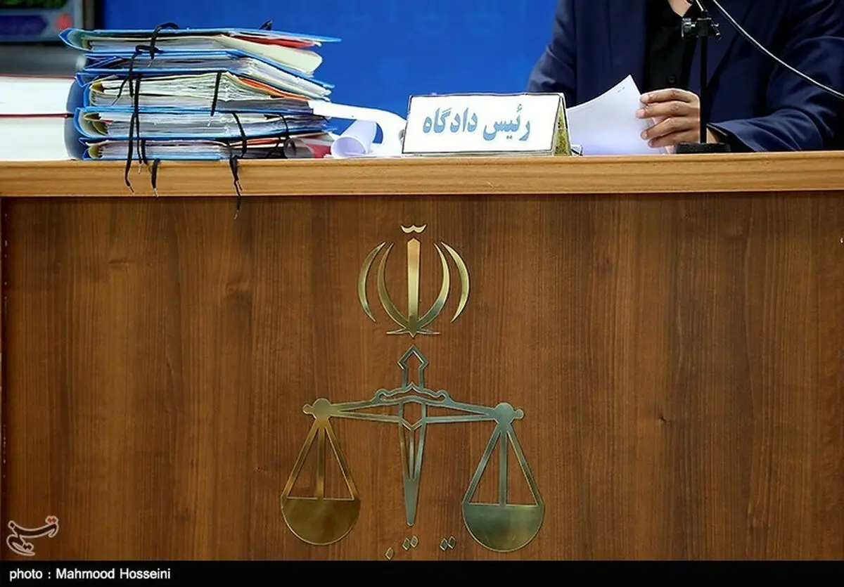 هدایتی: مدیران بانک سرمایه فاسد بودند/ جلسات شبانه در استخر برای امضای مصوبات
