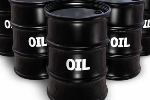 روند کاهشی قیمت نفت در بازار جهانی/ بازگشت برنت به زیر ۶۶ دلار