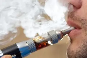 سیگار الکترونیکی باعث سکته قلبی و افسردگی می‌شود