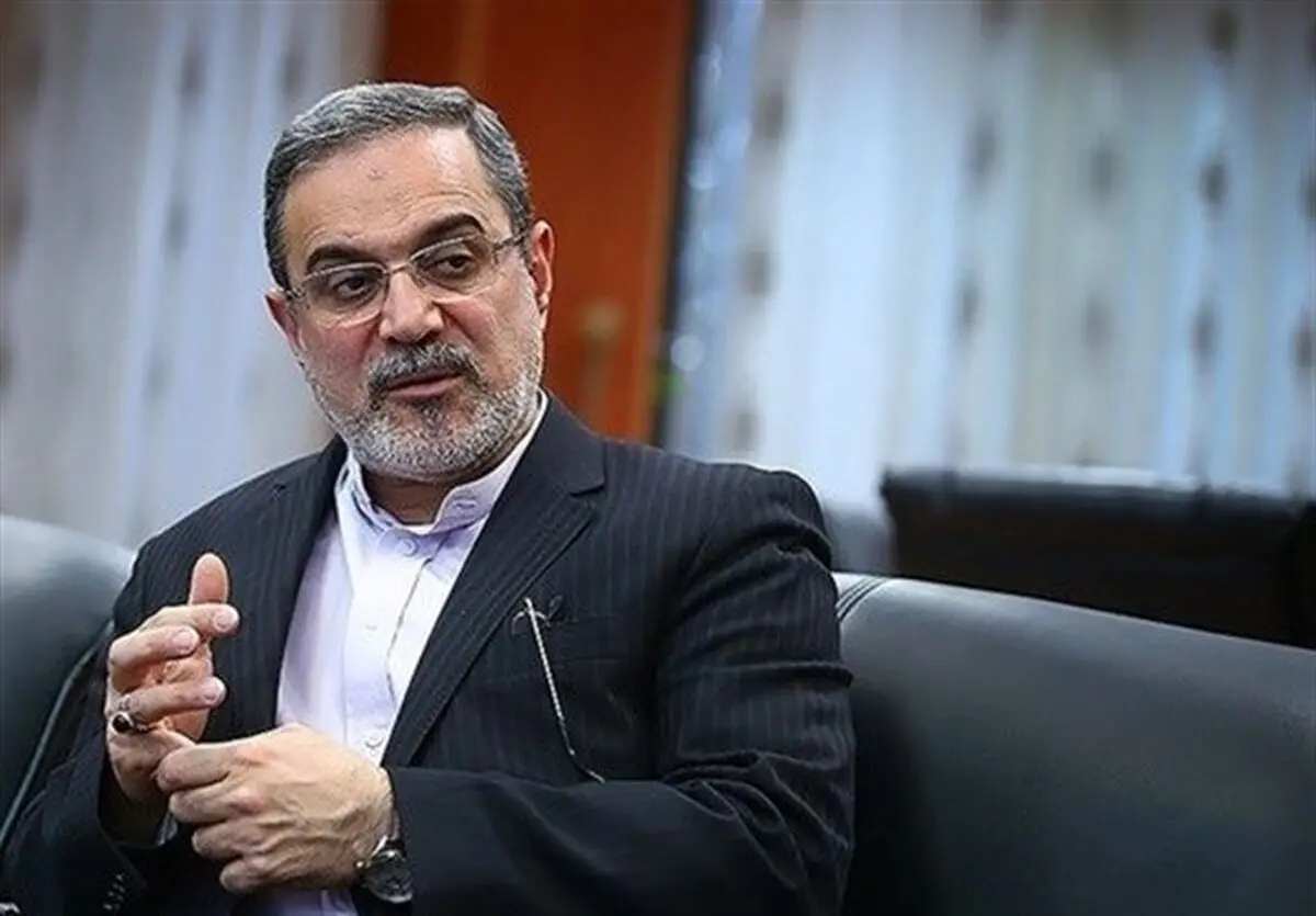 زبان فارسی در مناطق دوزبانه در حال تهدید است