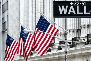 آمار پایین خرید مصرف‌کنندگان از رشد کم اقتصادی آمریکا خبر می دهد