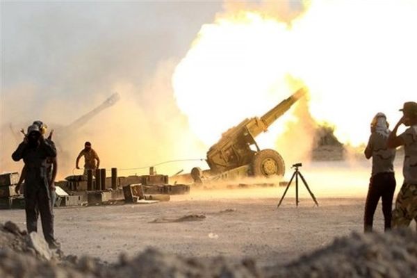 حمله توپخانه‌ای ارتش عراق به آخرین مخفیگاه‌های داعش در شرق سوریه