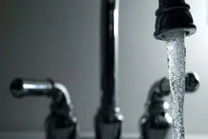 سازمان ملل: میلیون ها نفر در اروپا آب آشامیدنی آلوده می نوشند