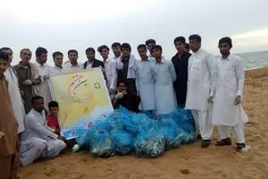 نوار ساحلی دریای عمان پاکسازی شد