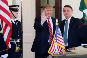 ترامپ: عضویت برزیل را در ناتو بررسی می کنیم